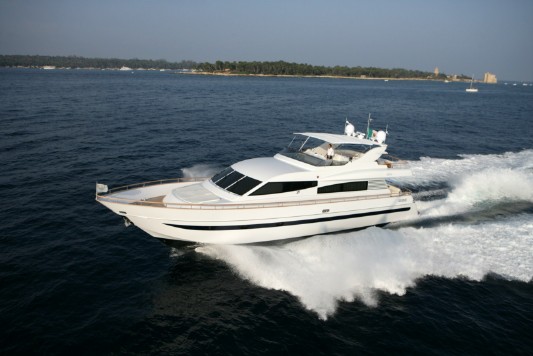 yacht charter in toscana